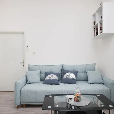 Apartment Daki's Place