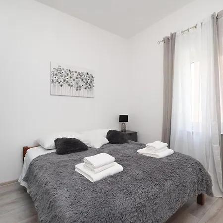Apartman Daki's Place