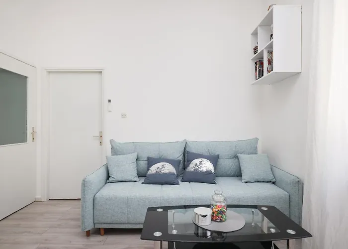 Apartment Daki's Place