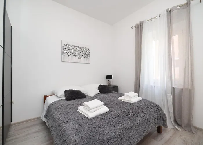 Apartment Daki's Place