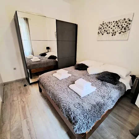 Apartman Daki's Place